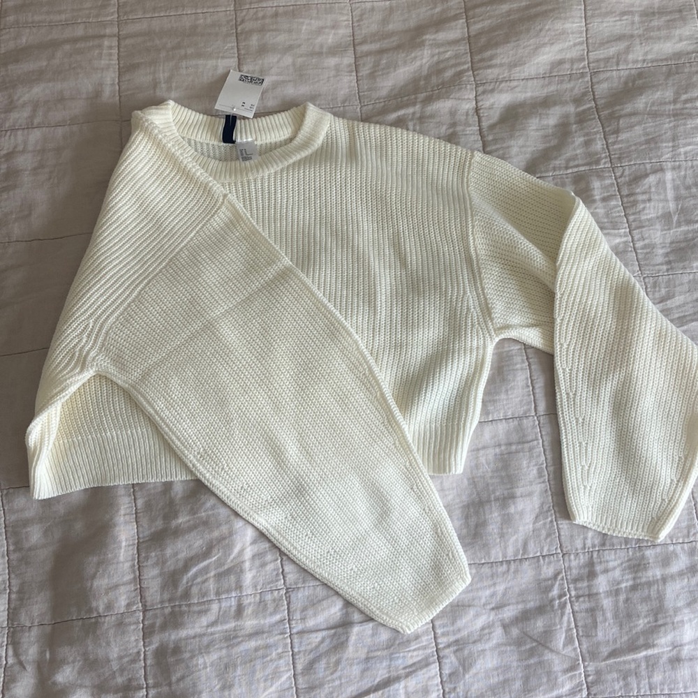 COPY - CREAM H&M CROPPED SWEATER